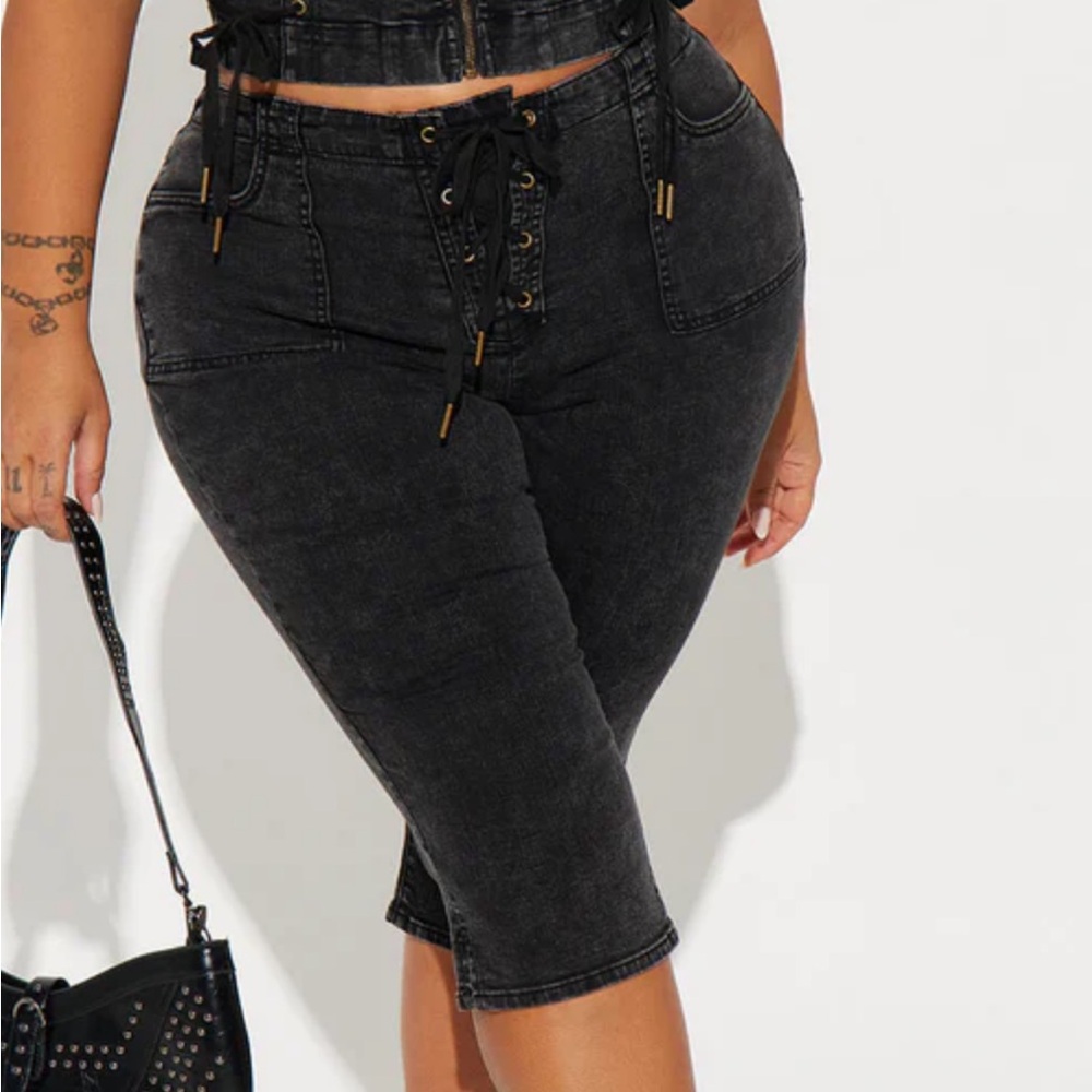 Leveled Up Lace Up Stretch Denim Capris - Black Wash